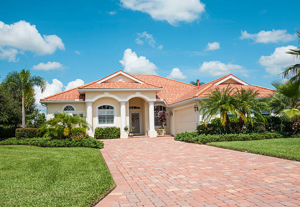 Best Affordable Driveway Pavers  in Hoisington, KS